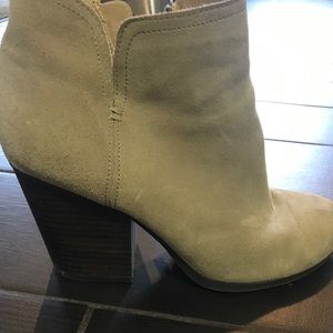 Tan Kenneth Cole booties!